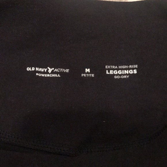 Old Navy Active PowerChill Extra High-Rise Leggings - Picture 3 of 6